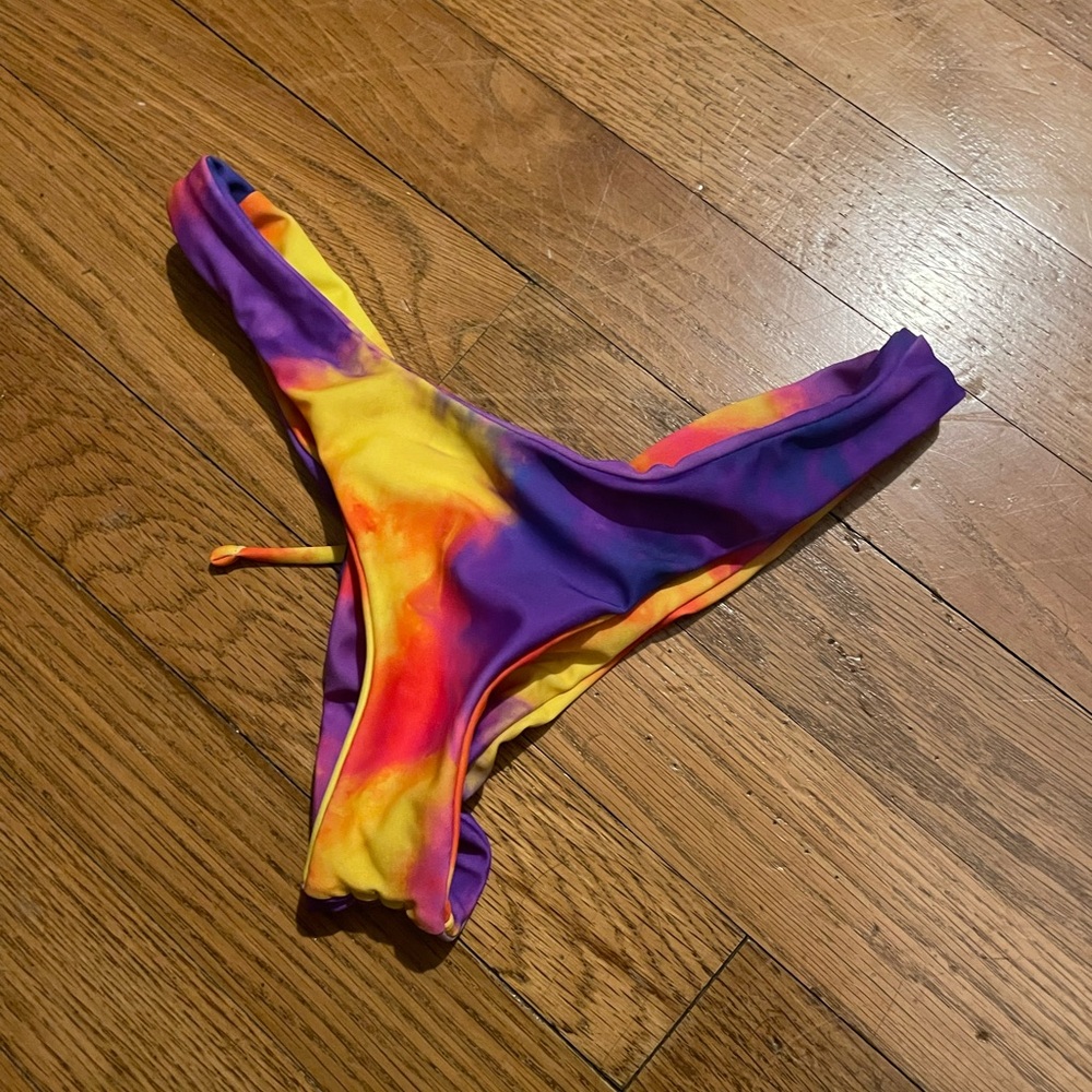 Moana Bikini in Vibrant Tie-Dye